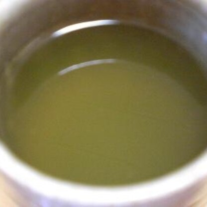 りぴで～す。
夏でも朝夕は熱いお茶を飲むことが多いです。
たまには濃いお茶も良いですね。
ごちそうさまでした。
（*^_^*）